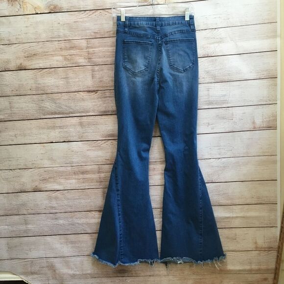 YMI GIGI FIT HIGH RISE EXTREME FLARE BELL BOTTOM JEANS - Picture 2 of 8